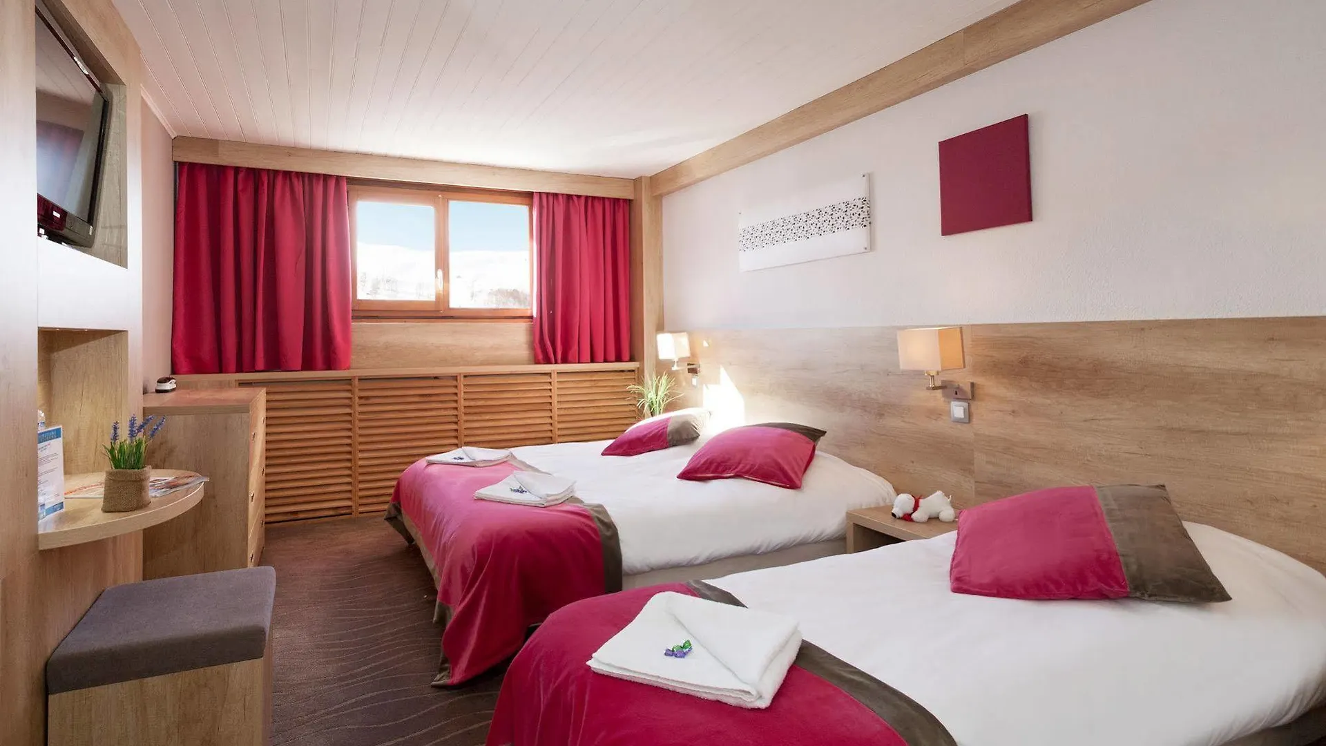 Hôtel Club mmv Le Panorama *** Les Deux Alpes Hotel